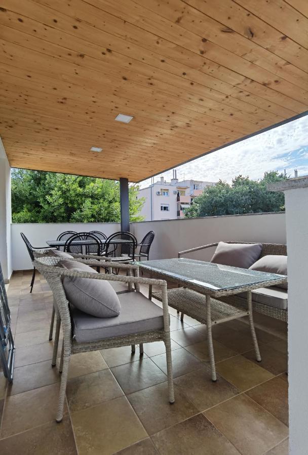 Pine And Lime Apartment Pula