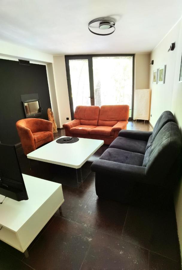 Pine And Lime Apartment